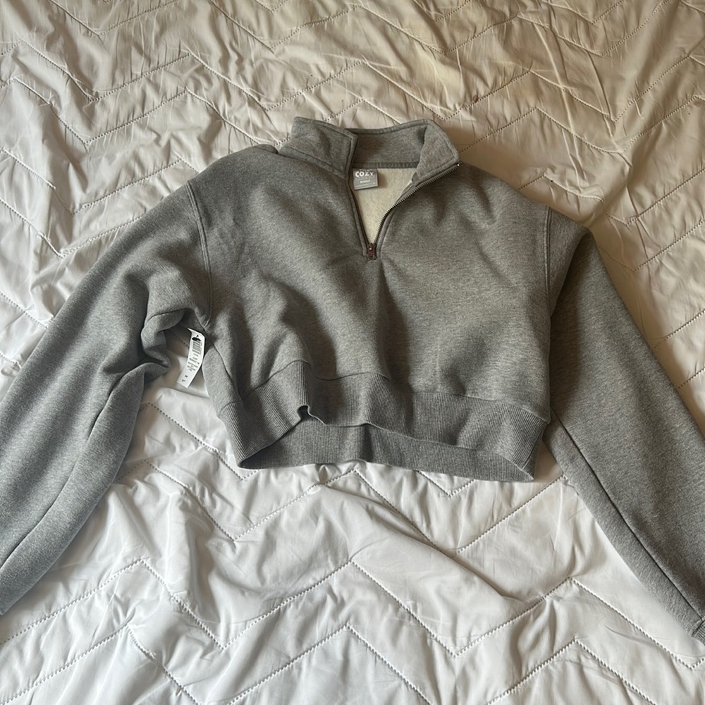 TNA quarter zip
